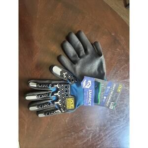 Mechanix Wear SpeedKnit M-Pact gloves, a pair of cut-resistant